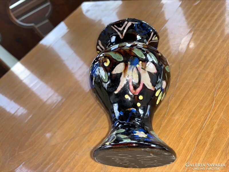 HMV jelzett kis váza, Hódmezővásárhelyi kerámia váza, Kis Sándor
