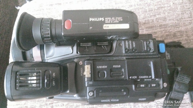 Philips vf6880 camcorder