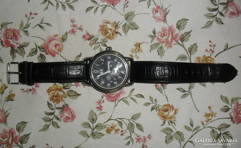 Rare uhr-kraft 10901/2, men's quartz watch with leather strap, new battery.