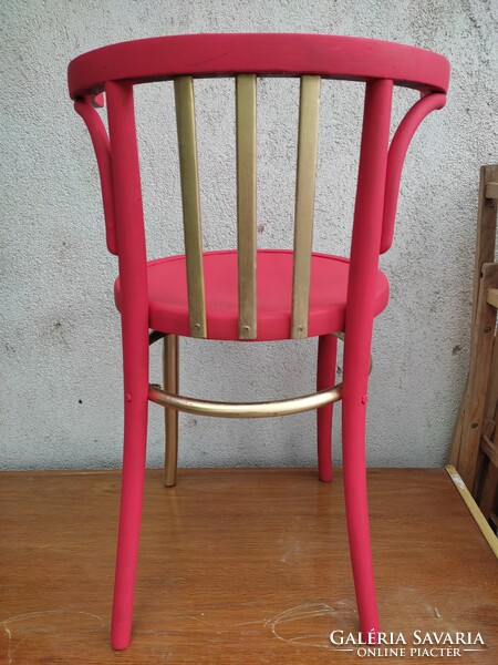 Refurbished thonet type chair