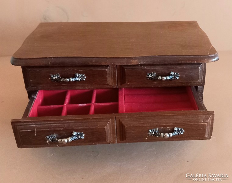 Wooden jewelry box negotiable neo-baroque lion feet