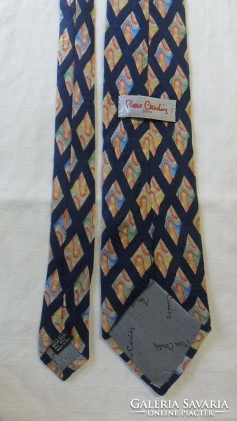 Pierre Cardin 100 %selyem nyakkendő a stílust kedvelőknek.