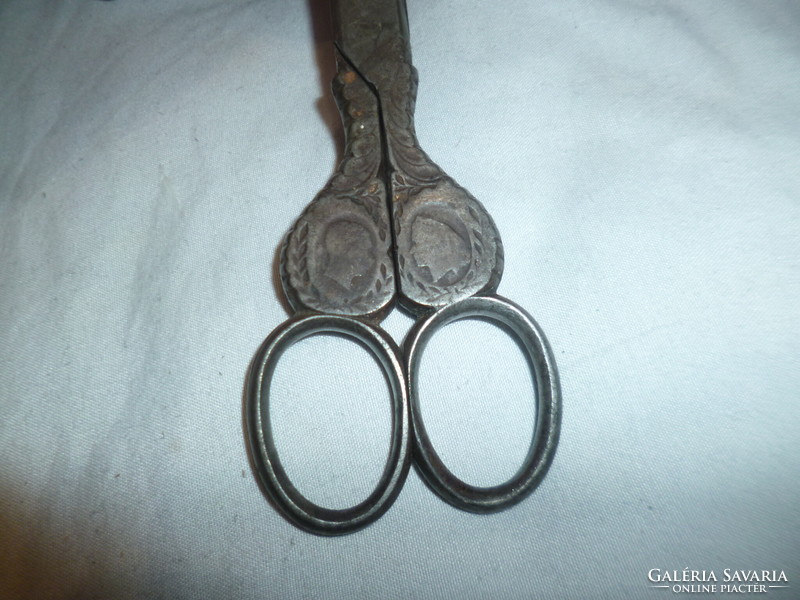 Antique Ferenc József sissy scissors