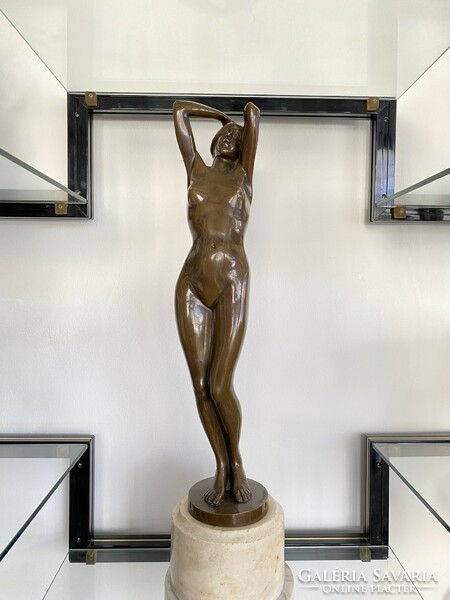 Kurtapataki Kóvás Pál female nude bronze statue