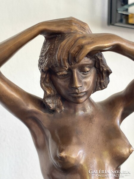Liipola yrjö bronze female nude