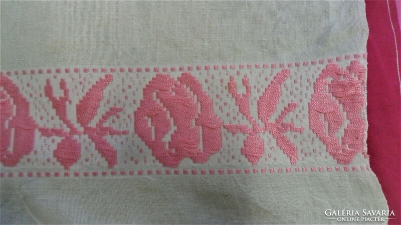 168 X 104 cm old folk woven linen tablecloth embroidered with pink roses.
