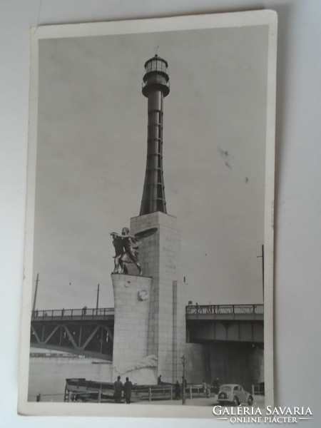 D199404  Budapest -  Haditengerészeti Emlékmű  a Horthy Miklós híd budai pillérjén 1941k fotólap