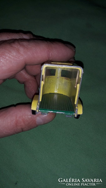 Matchbox - lesney - superfast - pony trailer, small metal horse transport car according to the pictures