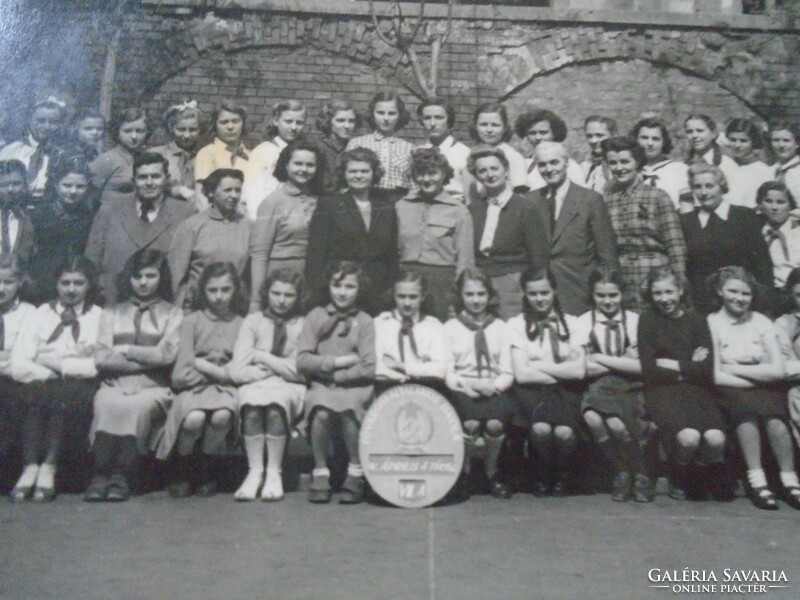 D199442 April 4. Téri elementary school, Újpest - ladybug association - 1953-54 with many many names