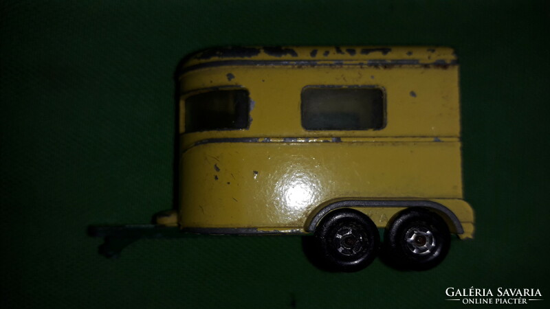 Matchbox - lesney - superfast - pony trailer, small metal horse transport car according to the pictures