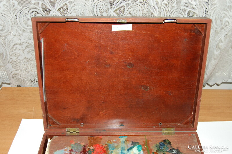 Antique, old wooden drawing tool holding artist bag