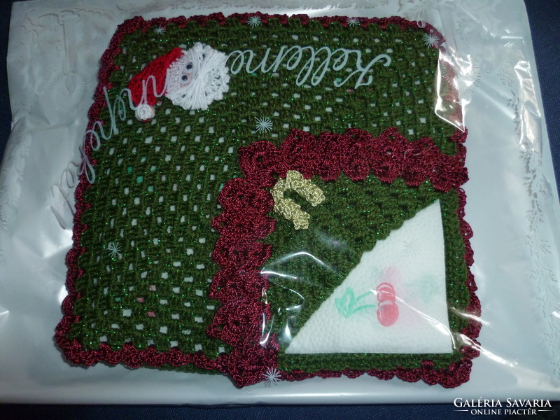 Crochet napkin holder