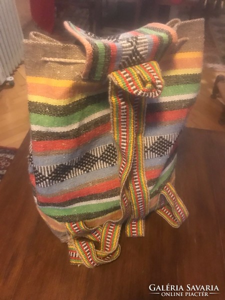 Beautiful, new, wool, woven backpack from Mexico. Size: 44x 42 cm made in Mexico