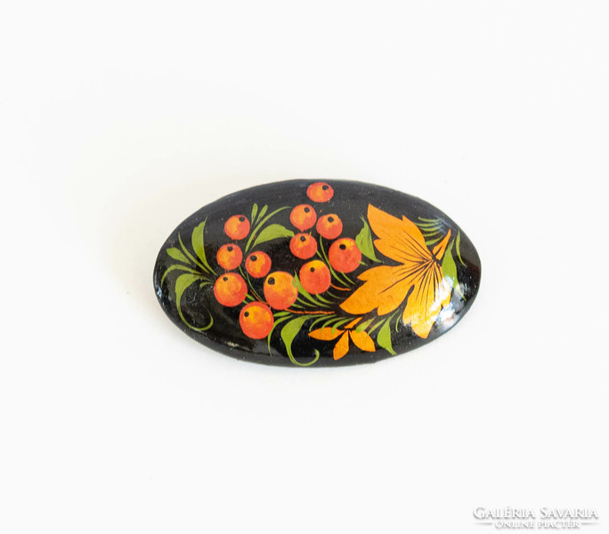 Lacquered wooden brooch with autumn leaf and berry pattern - folk art brooch, pin Russian