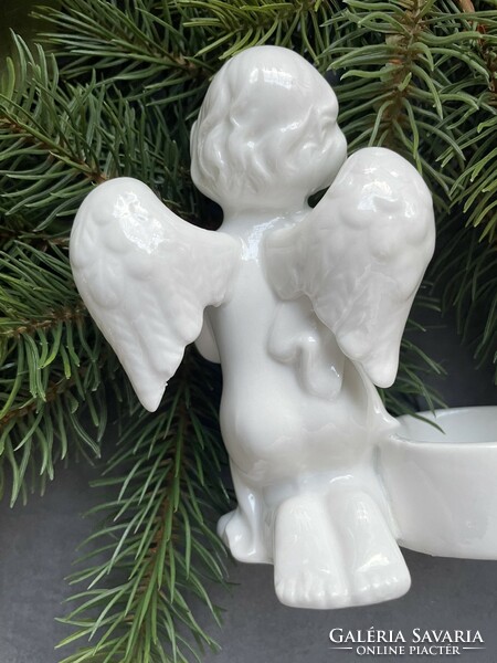 Szép kidolgozású imádkozó, hófehér porcelán angyalka mécsestartó