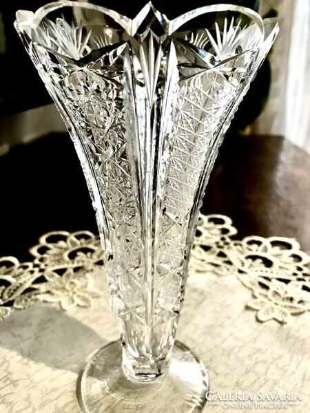 Graceful crystal vase
