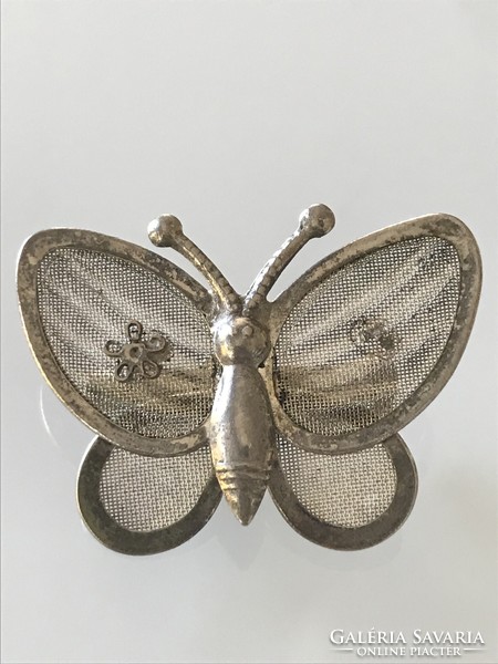 Silver-plated butterfly brooch, 3.2 x 2.2 cm