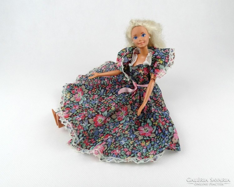 1J097 Mattel 1993 Barbie baba