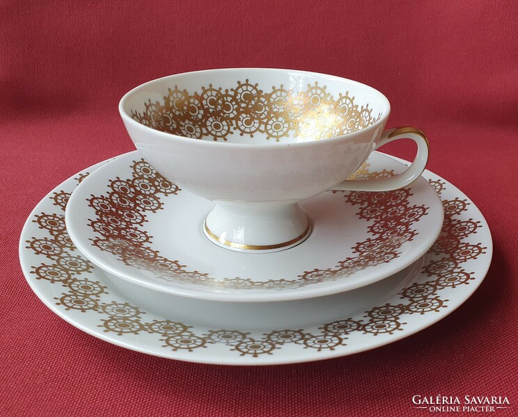Német porcelán reggeliző szett kávés teás csésze csészealj kistányér arany mintával tányér