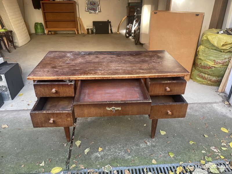 Braid style desk