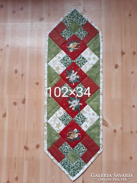 Karácsonyi patchwork asztalközép, otthon dekoráció, ünnepi dekoráció