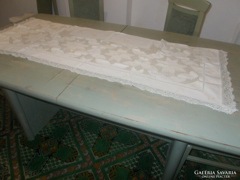 Hardengenes drapery or dresser tablecloth