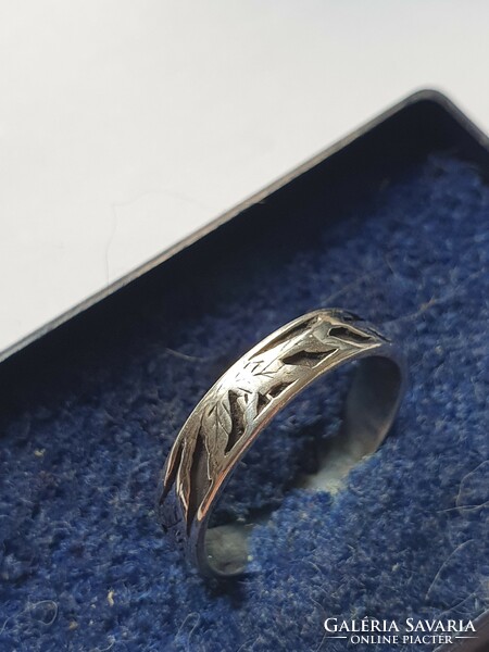 Men's silver ring