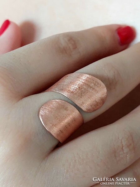Shiny red copper ring