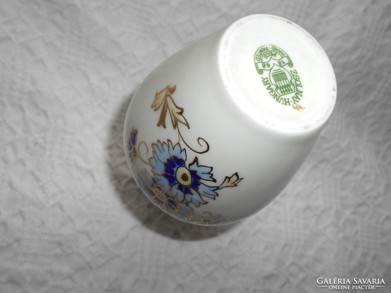 Zsolnay porcelain vase calf flower pattern