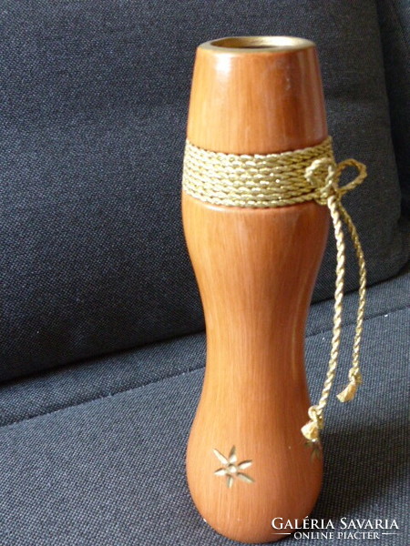 Vase with gold-colored twine decoration