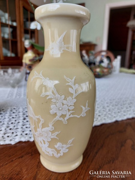 Qing Chinese vase