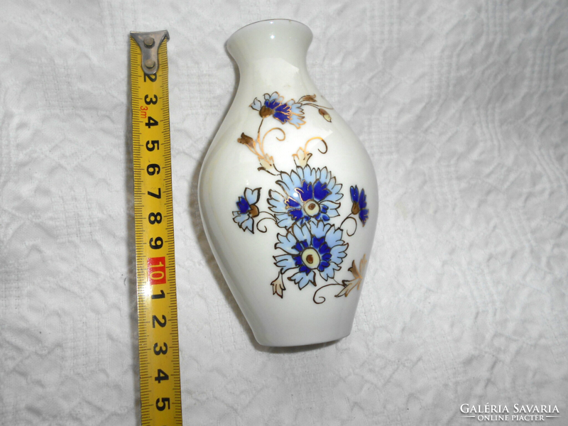 Zsolnay  porcelán  váza   buzavirág  minta