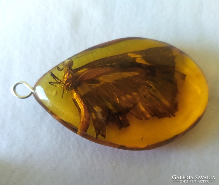 Amber pendant for sale!