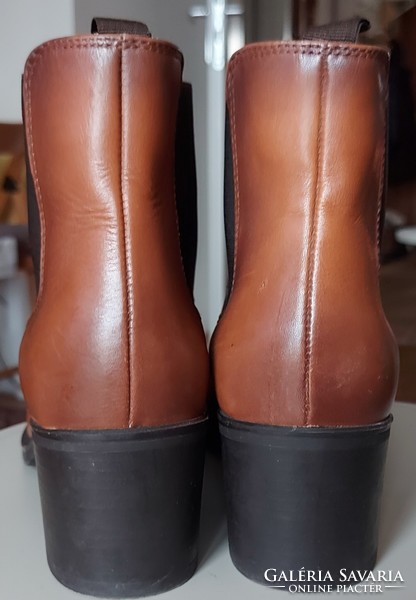 Women's brown leather ankle boots size 39