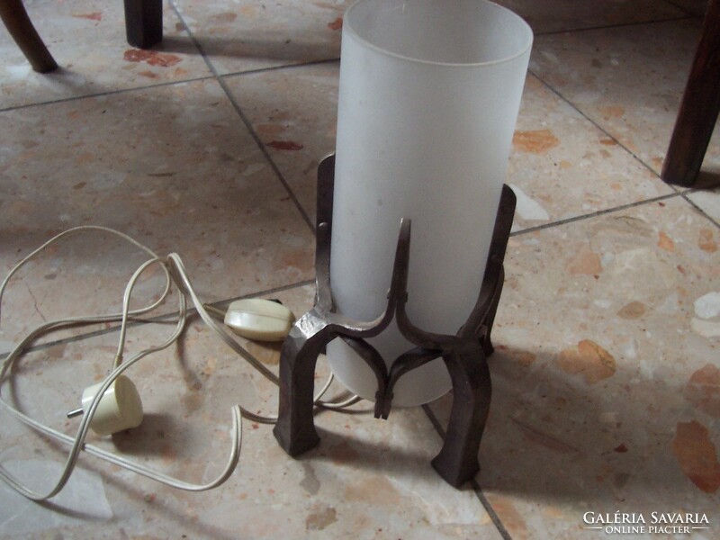 Retro lamp with bronze or iron base
