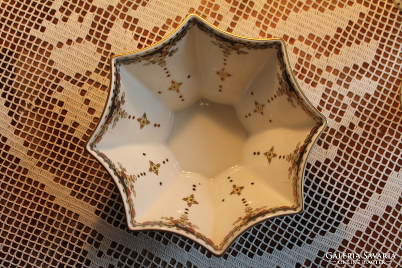 Zsolnay multi-flowered, star-shaped tray