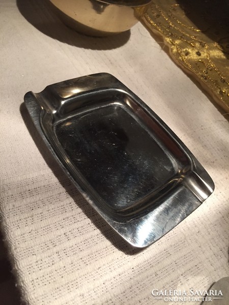 Stainless metal, shaped ashtray (301)