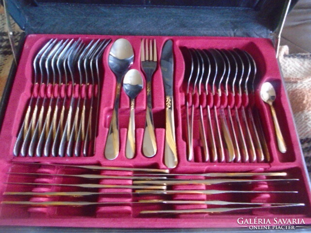 Solingen made in Germany 12-piece cutlery set, never used