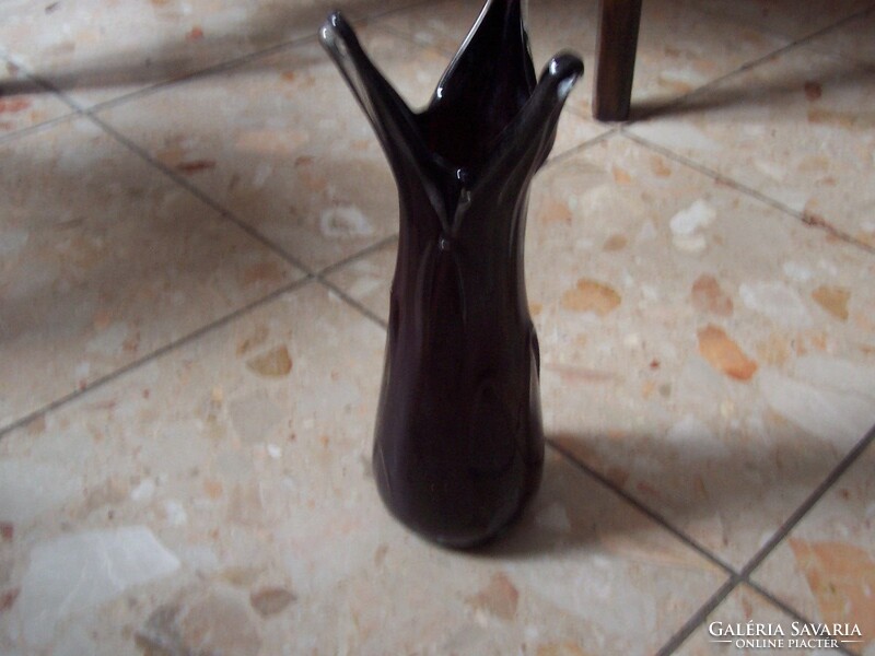 Glass vase