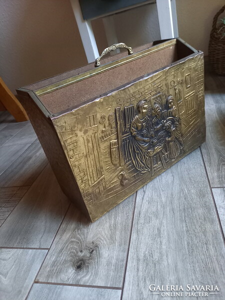 Sumptuous old copper-plated newspaper holder (37x28.5x14.5 cm)