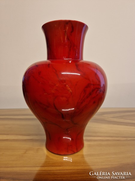 Antik Zsolnay porcelán ökörvér piros eozin mázas váza