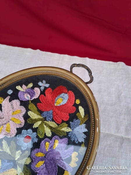 Beautiful embroidered tray centerpiece with flowers