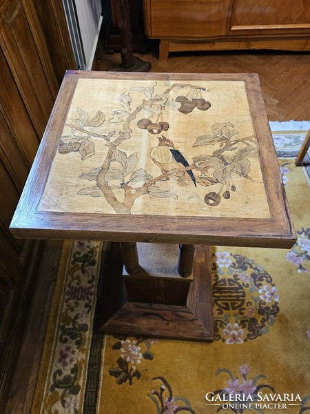 Old beautiful art nouveau table (asztal)