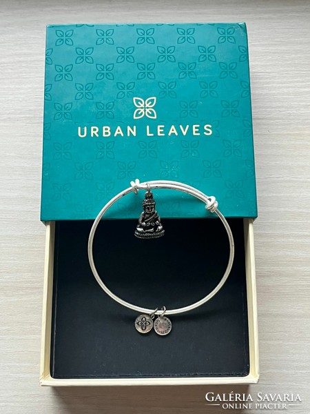 Urban leaves charm bracelet, buddha