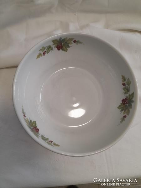 Zsolnay bowl with a rare pattern