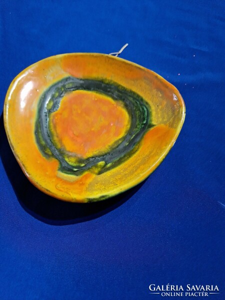 Retro ceramic wall plate, special shape, orange color scheme marked