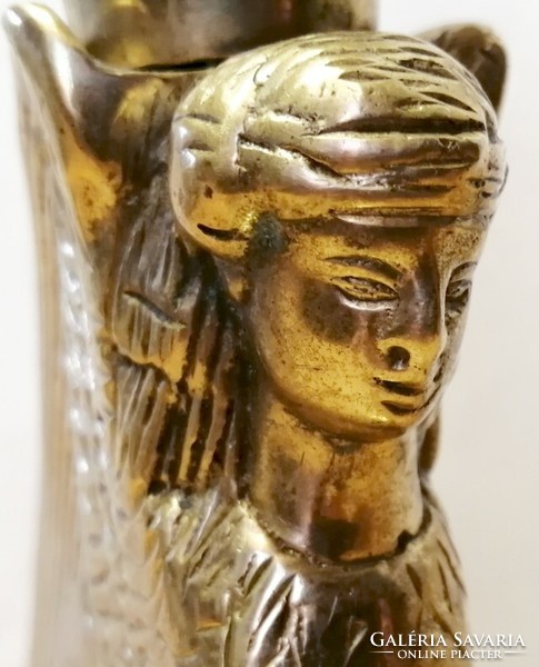Kiméra formájú gyertyatartó bronzból. Vitange különlegesség