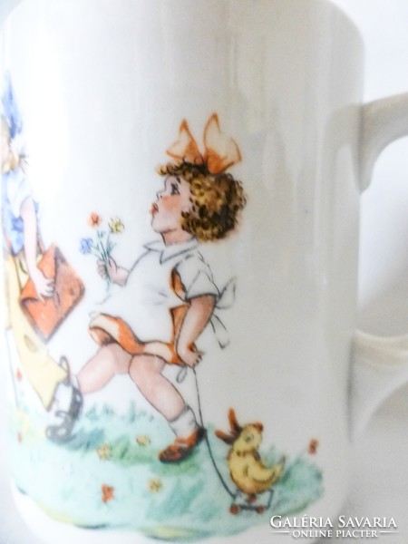 Zsolnay antique story mug. Small wanderers are extremely rare!