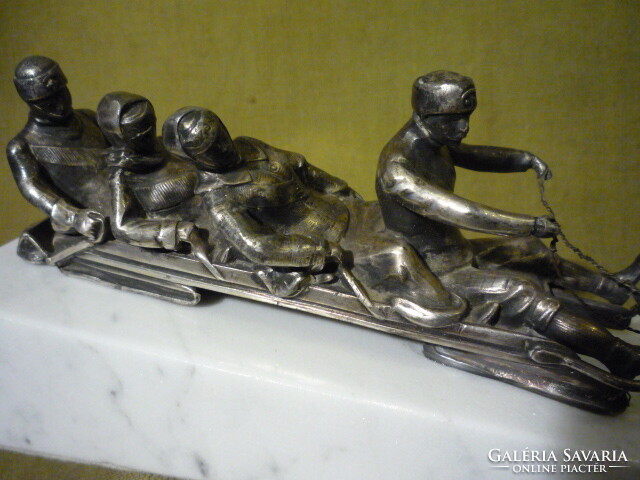 Silver-plated pewter sculpture, sculpture group 201201