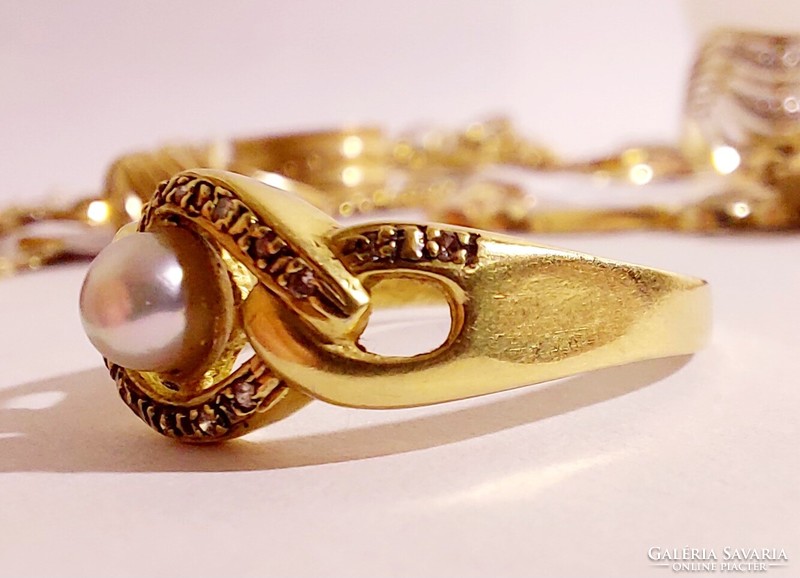 18K gold ring (160)